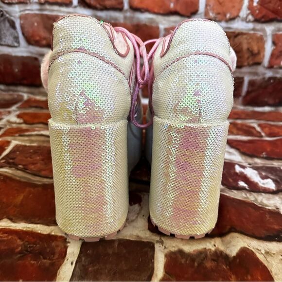 NWT Sugar Thrillz opalescent sequin heart plush cascade dreams platforms Sz 7 - Picture 3 of 10